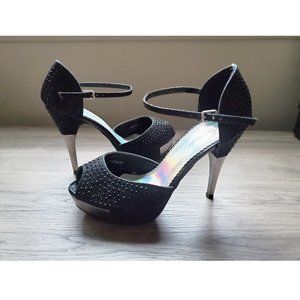 FIRST SIGHT PEEP TOE HEELS SIZE 8